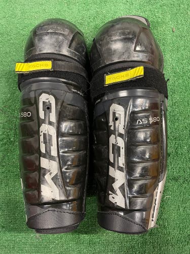 JR. CCM Tacks AS 580 Shin Pads 13" (Used)
