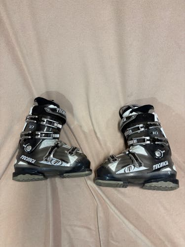 Mondo 25 & 25.5 Unisex Tecnica All Mountain Power 10 Ski Boots (Used)
