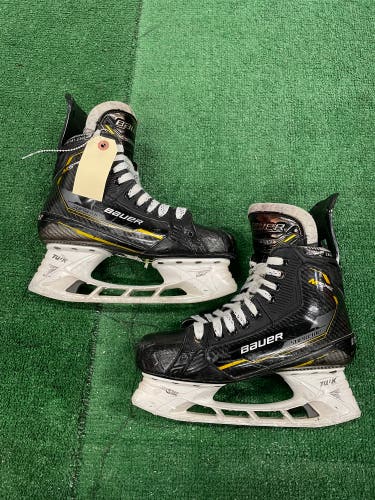 Bauer Supreme M5 Pro Hockey Skates Regular Width 6 (Used) *NO BLADES*