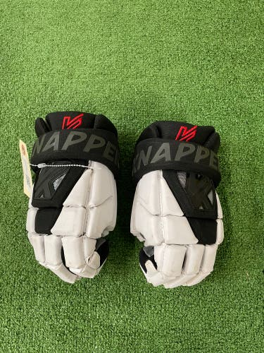 Junior Knapper AK7 Dek Hockey Gloves 12" (Used)
