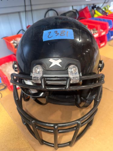 USED XENITH X2E+ YOUTH FOOTBALL HELMET - LARGE - BLACK