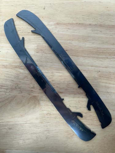 272mm Bauer FlyTi (Fits Bauer Powerfly) NHL Pro Stock (Used)