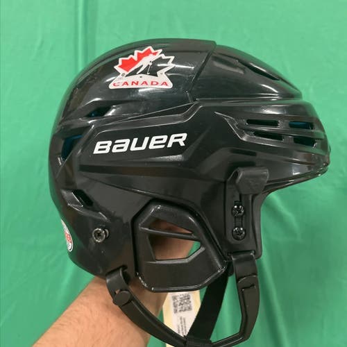 Small Bauer Re-Akt 55 Helmet