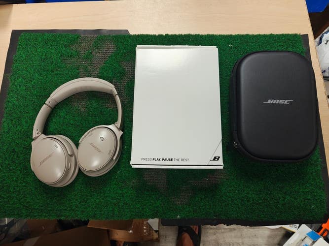 Bose QuietComfort Wireless Noise-canceling Headphones - Sandstone
