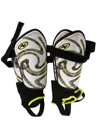 Used Soccer Shin Guards Junior White XS 11406-S000111717