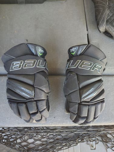 Bauer Vapor 2x Pro Hockey Gloves 14"