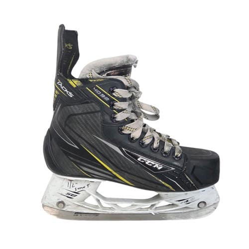 Used CCM TACKS 4092 Intermediate Hockey Skate Size 5 11406-S000110866