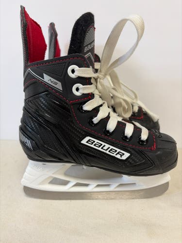 Black Bauer NS Hockey Skates Regular Width 10 (Used)