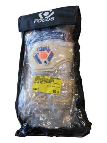 Used PRIME FOCUS Soccer Goalie Gloves None 5 11450-S000530294