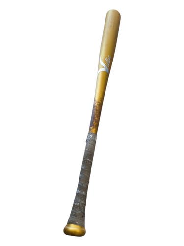 Used Victus KING OF JUCO ES69 BB/SB Wood Bat 32" 11450-S000531271