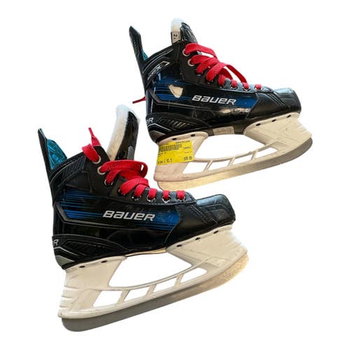 Used Bauer X Junior Hockey Skate Junior 02.5 11450-S000529795