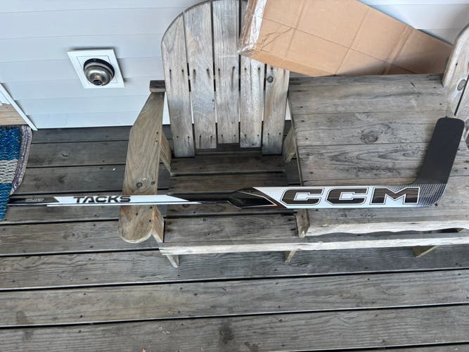 Intermediate CCM tacks Regular Goalie Stick 24" Paddle (New)