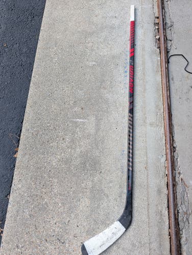Intermediate Warrior Novium 2 Pro Right Handed Hockey Stick W03 65 Flex Pro Stock (Used)