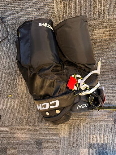 Youth Medium CCM Tacks AS-V Hockey Pants (New)