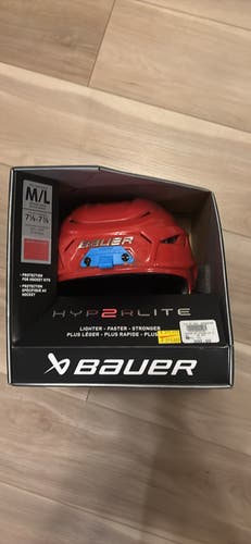 Medium/Large Bauer Hyperlite 2 Helmet (New)
