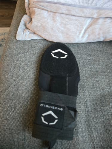 EvoShield (Used) sliding mit