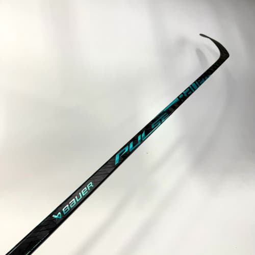 Repaired Right Handed Bauer Pulse - 77 Flex P28 Curve - #QQ617