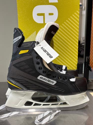Bauer Supreme Hockey Skates 12 (Used)