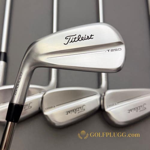 Left-Handed +1/2 Titleist T250 2025 Iron Set 4-PW / DG Mid, Stiff (509)