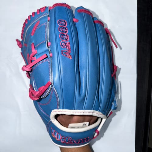 Limited Edition Wilson Love The Moment Autism Awareness 2024 A2000 LH Pitcher's Baseball Glove(New)
