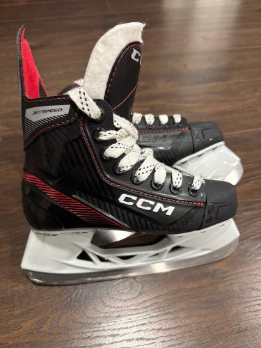 CCM JetSpeed FT455 Hockey Skates Regular Width Size 1 (Used)