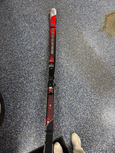Atomic 215 cm Skis With Bindings (New)