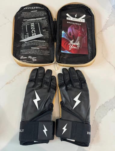Bruce Bolt Premium Pro Long
Cuff Batting Gloves - Size Adult
Small