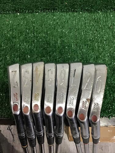 Wilson Staff Dynapower Irons Set 2-9 Regular Steel Shafts
