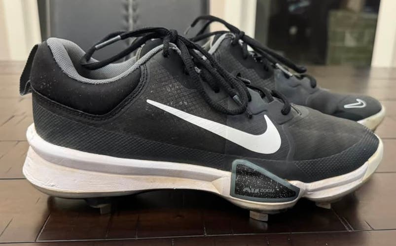 Nike Force Zoom Trout 9 Pro
Baseball Cleats [FB2907-001].
Mens size 9