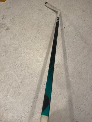 Intermediate Bauer Nexus Geo Left Hand Hockey Stick 77 Flex (Used)