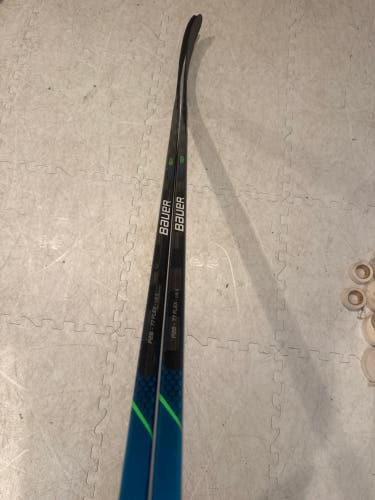 Intermediate Bauer Nexus Geo Left Hand Hockey Stick P28 77 Flex (Used)