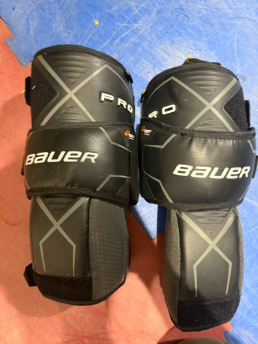 Bauer Pro Knee Guards - Senior