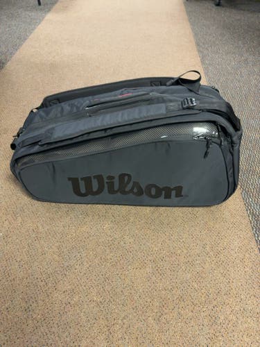 Wilson Super Tour Multi-Racket Tennis Bag Black Good