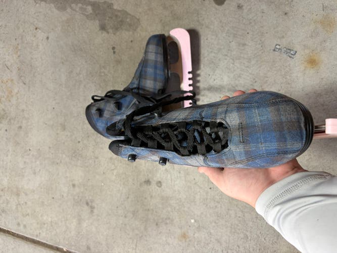 Figure Skates Adult 6 (New)