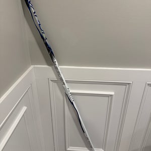Senior Bauer Vapor Flylite Right Handed Hockey Stick P92 70 Flex (New) WHITE