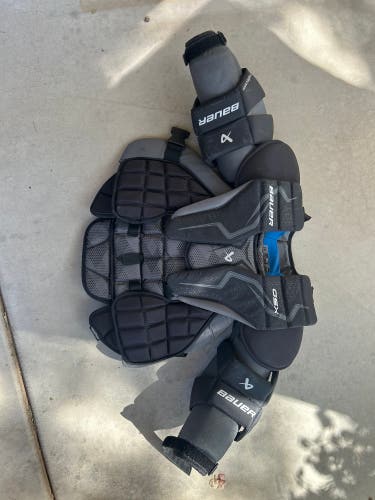 Large/Extra Large Bauer GSX Goalie Chest Protector (Used)