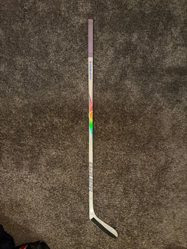 Senior Bauer Proto2 Left Hand Hockey Stick P28 70 Flex (Used)