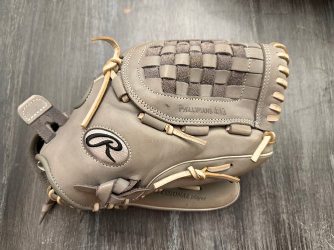 Rawlings Gg elite RH Softball Glove 12.5" (Used like new)