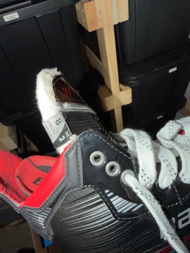 2022 Bauer Supreme M4 Hockey Skates 8 (New)