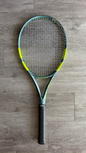 Babolat Pure Aero 98 (16X20) | Gripsize 4 1/4 | Good Condition