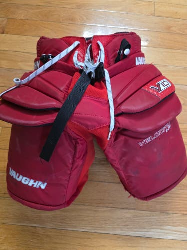 FREE SHIPPING Intermediate XL Vaughn Velocity V10 Hockey Goalie Pants