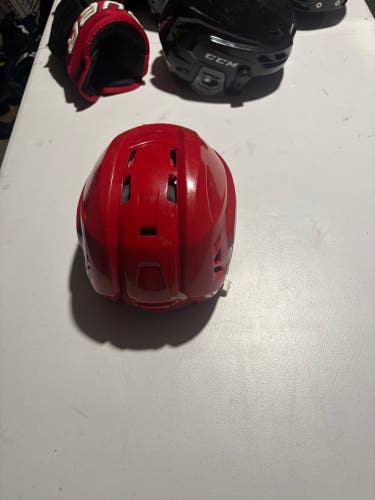Medium CCM Tacks 310 Helmet (Used like new(