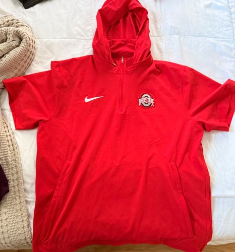 Red Men's XL Nike Jacket (Used)