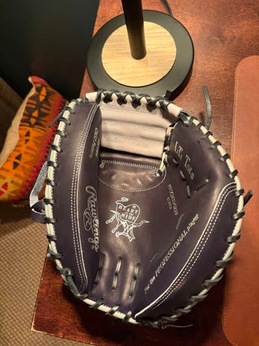 Limited Edition Heart Of The Hide Platinum Glove Cal Raleigh Numbered 111/144