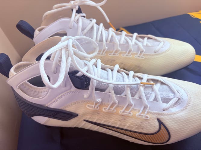 White Size M 12.0 (W 13.0) Adult Nike (New)