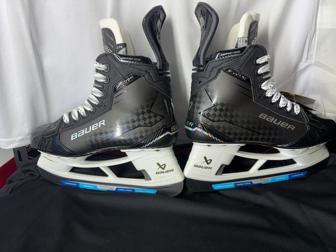 Black 2025 Bauer Supreme Shadow Hockey Skates 6 (New)