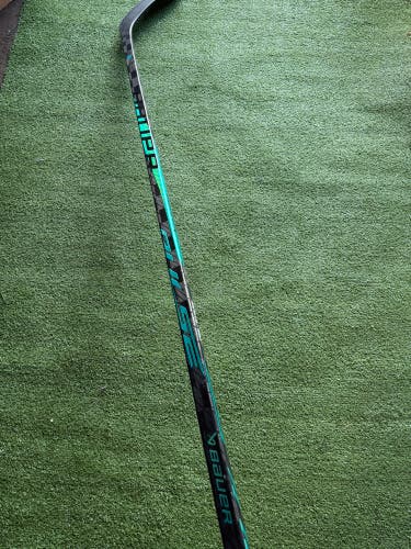 Bauer Pulse Hockey Stick | LH P28 Senior 87 Flex