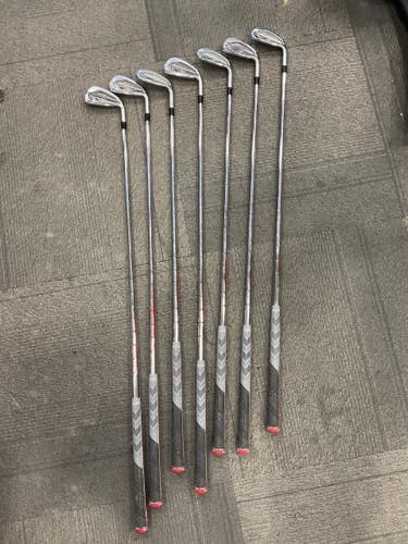Used Mizuno JPX 921 HOT METAL Mens Iron Set RH 4I-PW 11614-S000246642
