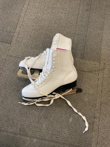 Used AMERICAN ROCKET FIGURE SKATES WomensFigure Skate White Senior 8 11614-S000246593