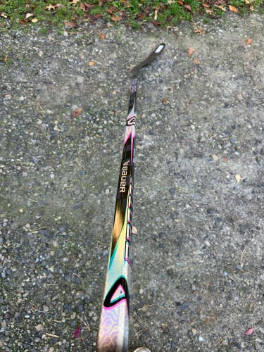 Senior Bauer Proto2 Right Handed Hockey Stick P28 77 Flex (New)